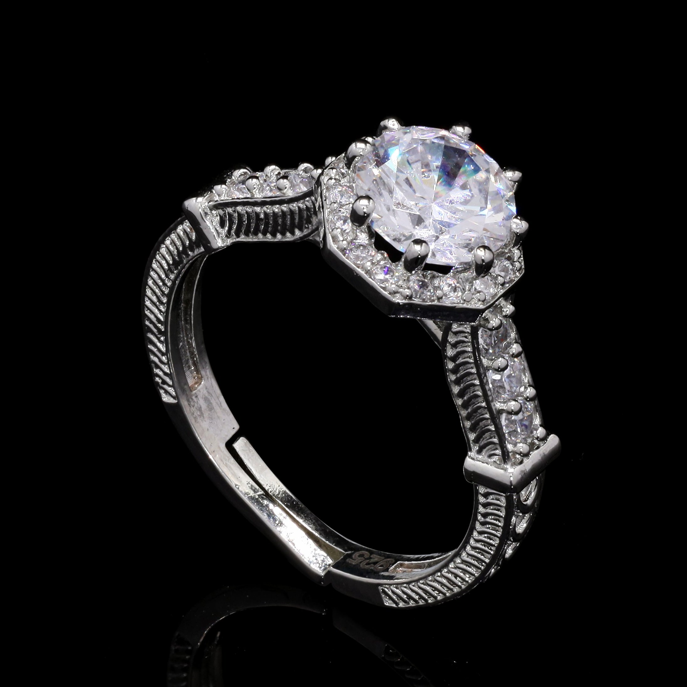 Vintage Solitaire Silver Ring