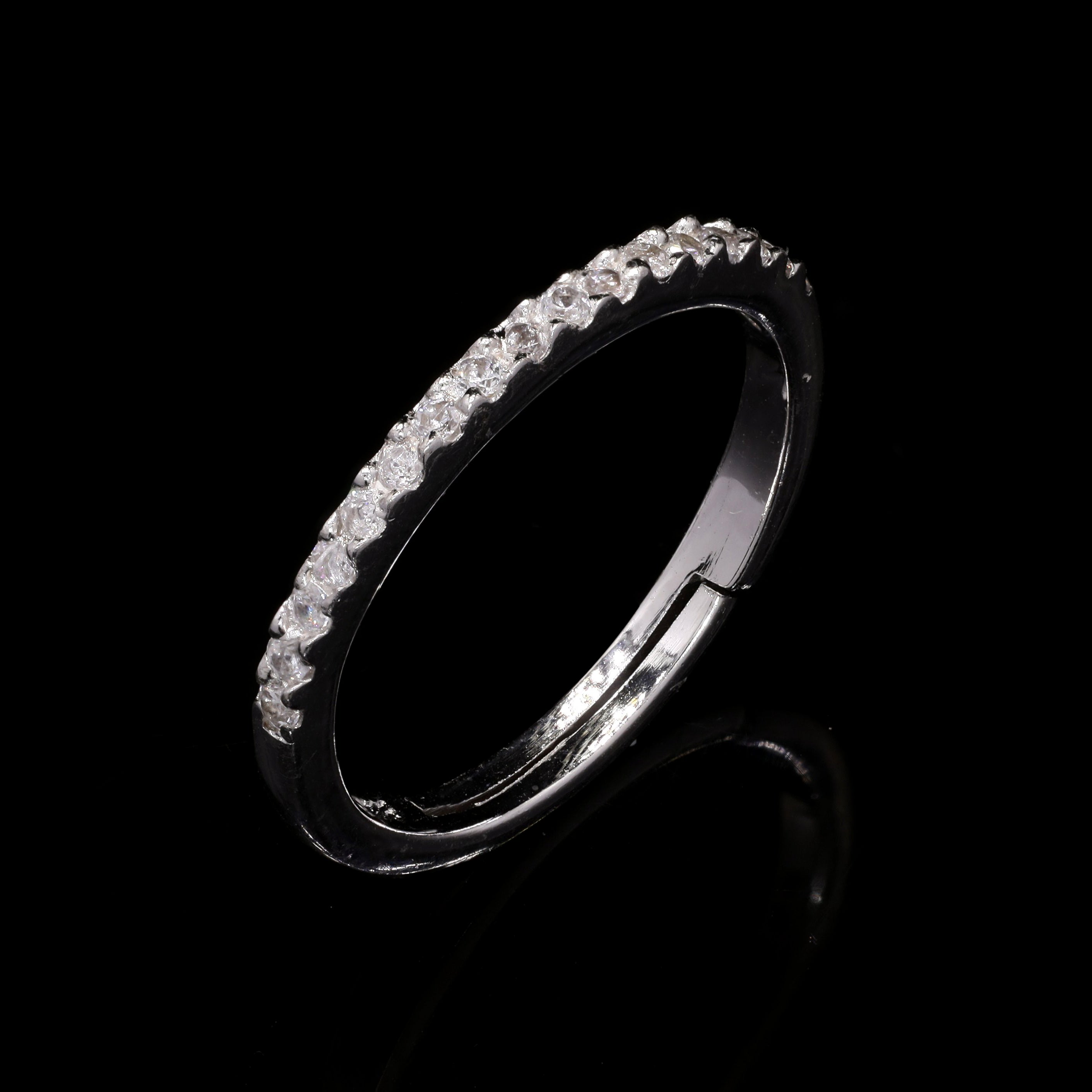 Minimalistic Silver Band Ring