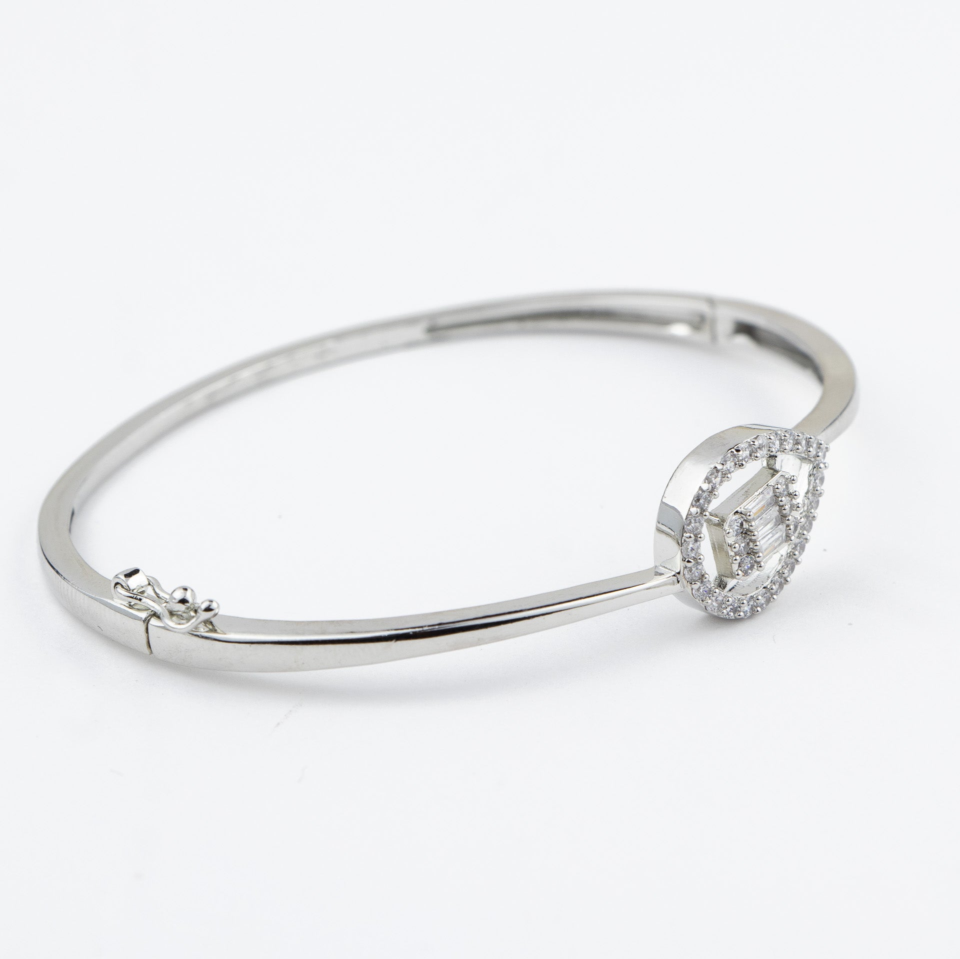 Pear-shaped Baguette Silver Bracelet
