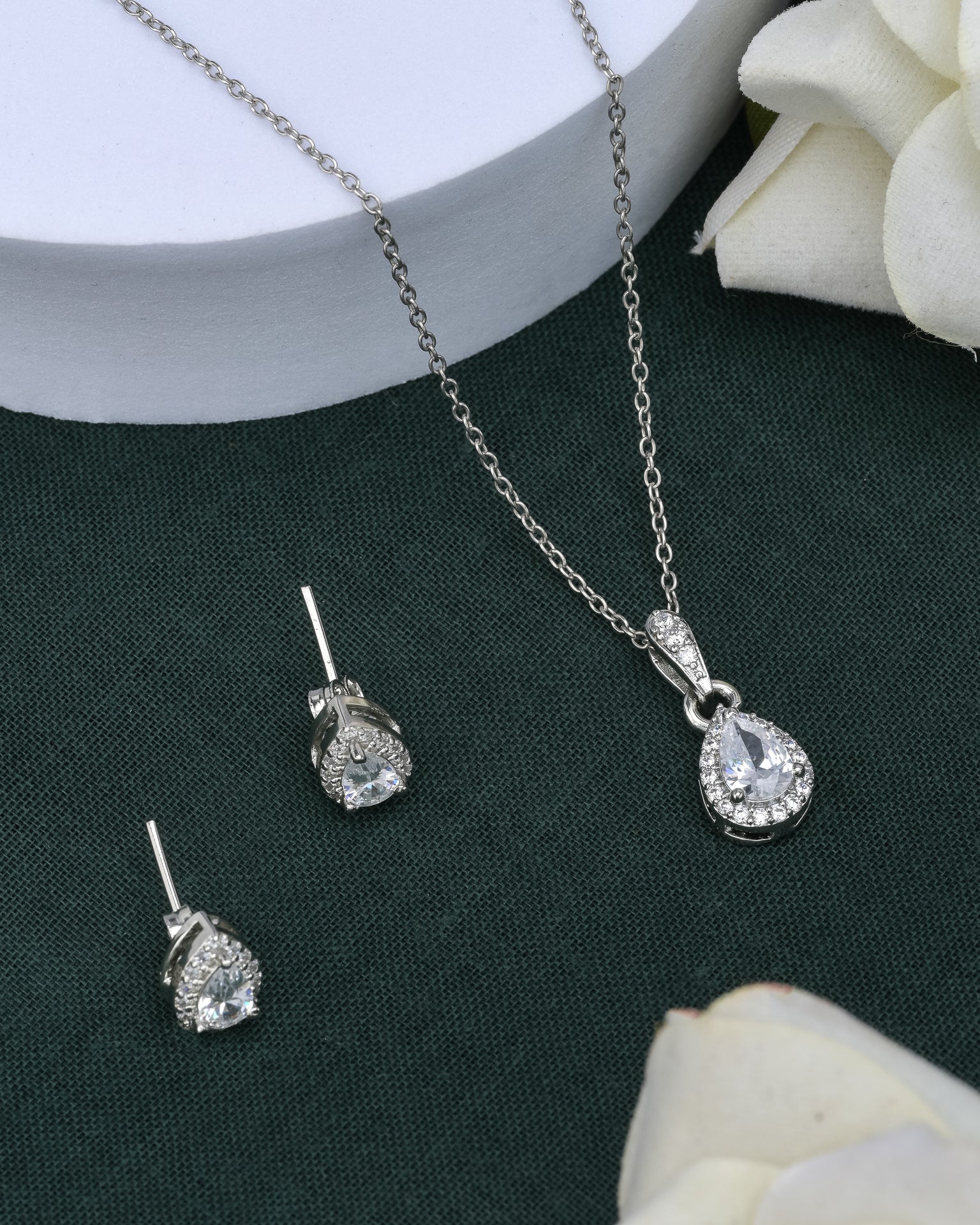 Dew Drop Silver Pendant Set