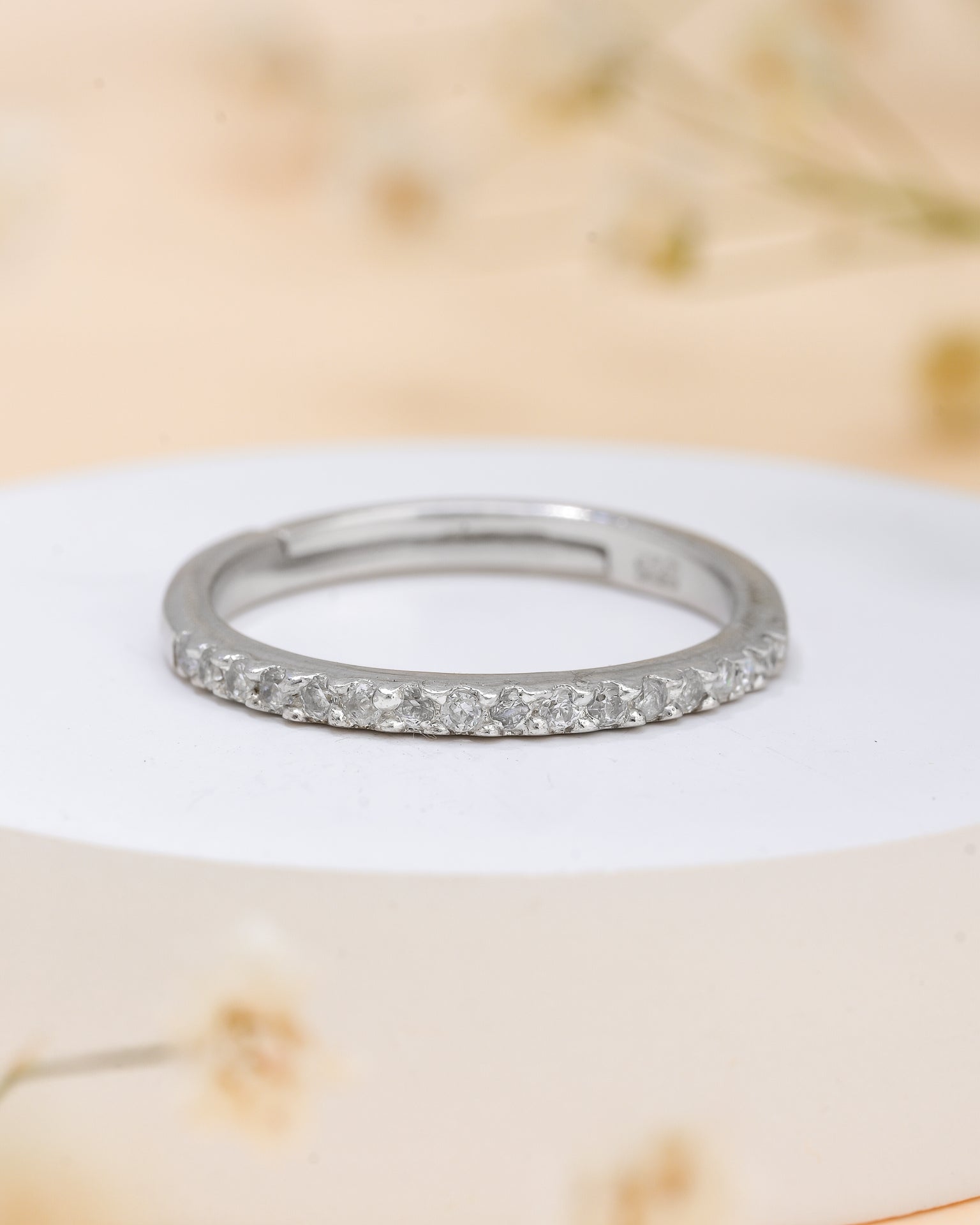 Minimalistic Silver Band Ring