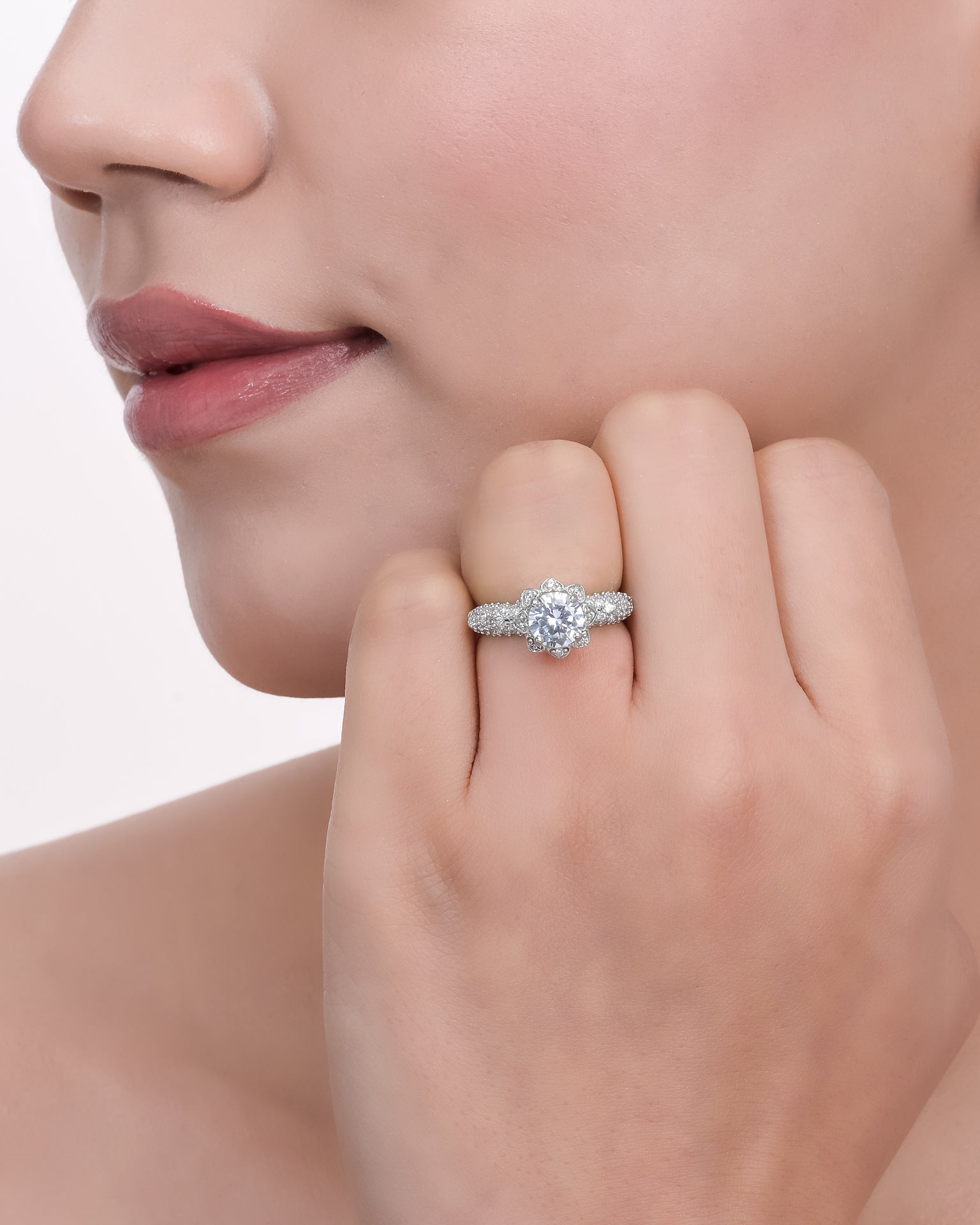 Sparkling Flower Silver Ring