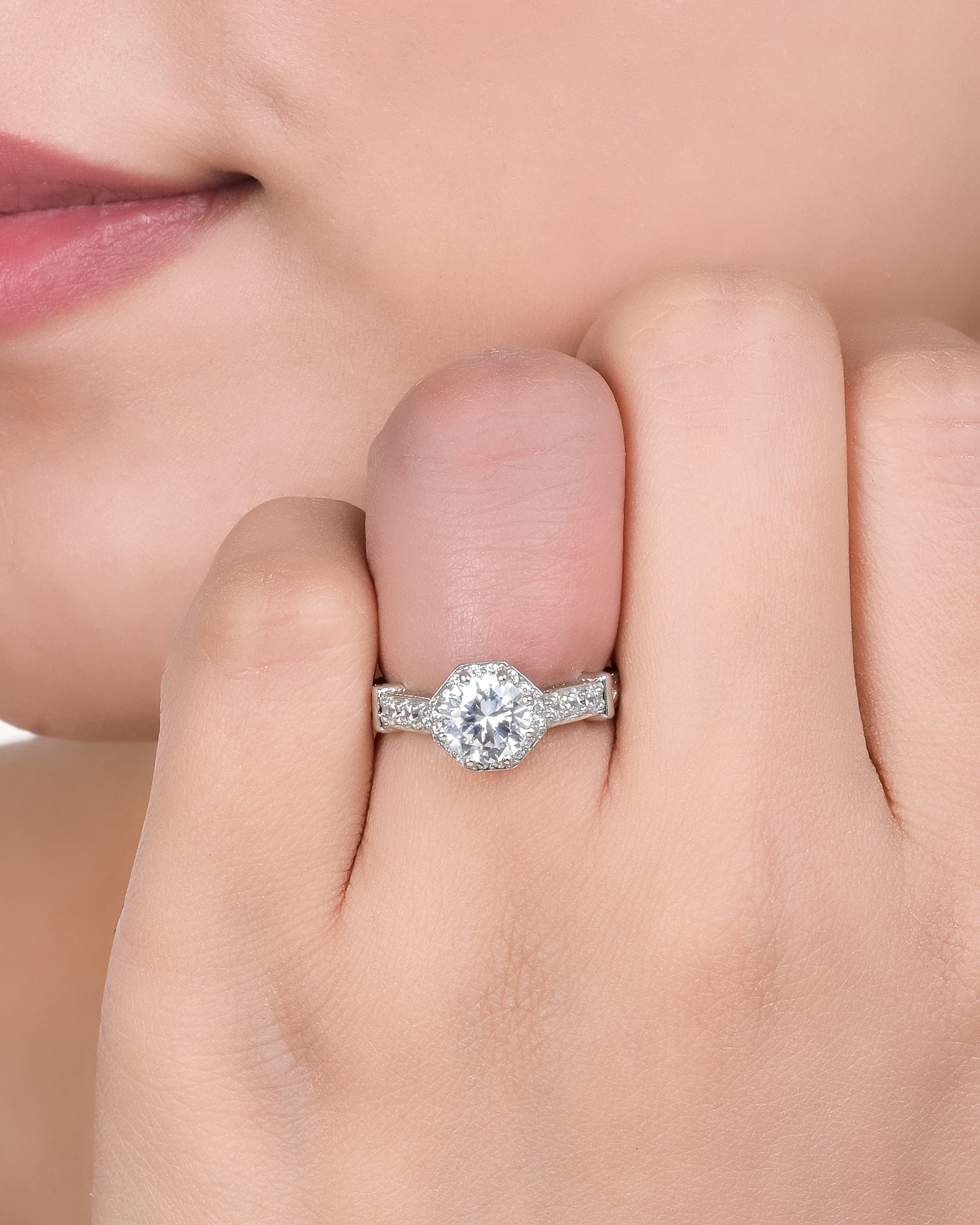 Vintage Solitaire Silver Ring