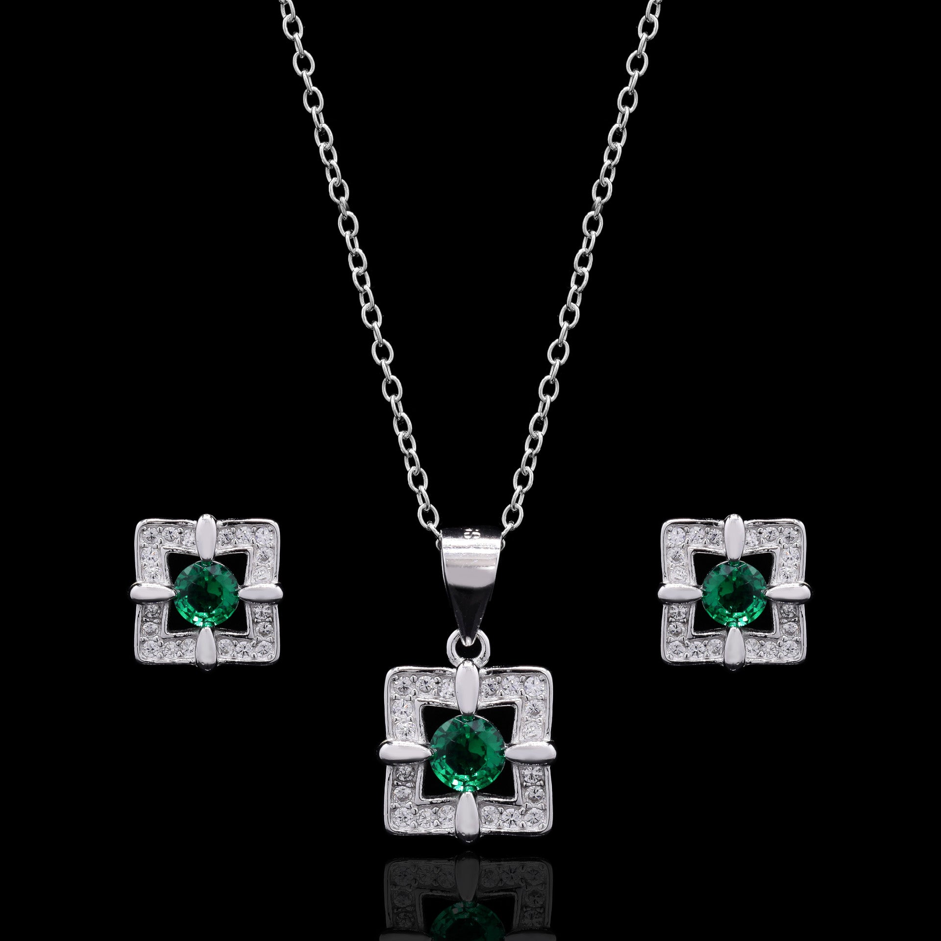 Emerald Square Frame Pendant set
