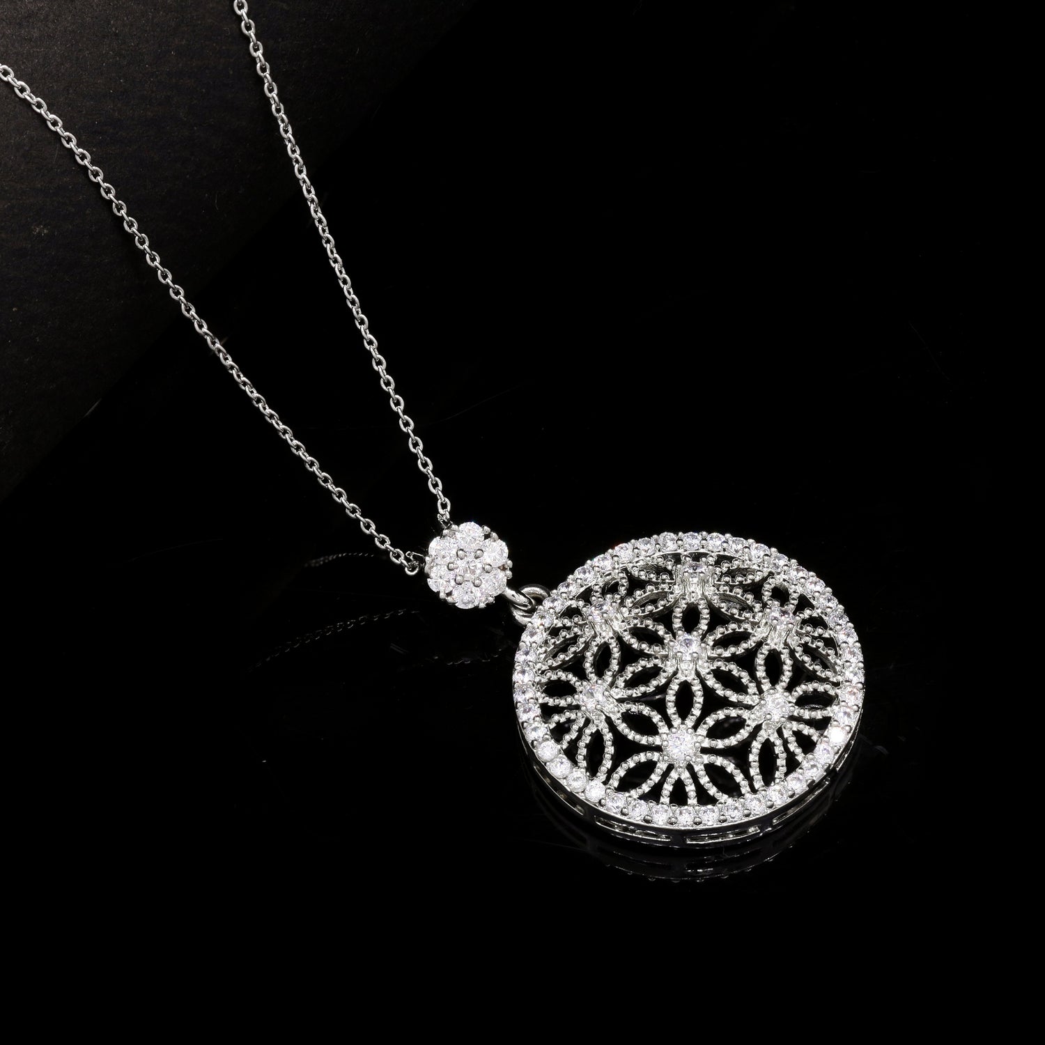 Aurora Mesh Silver Pendant