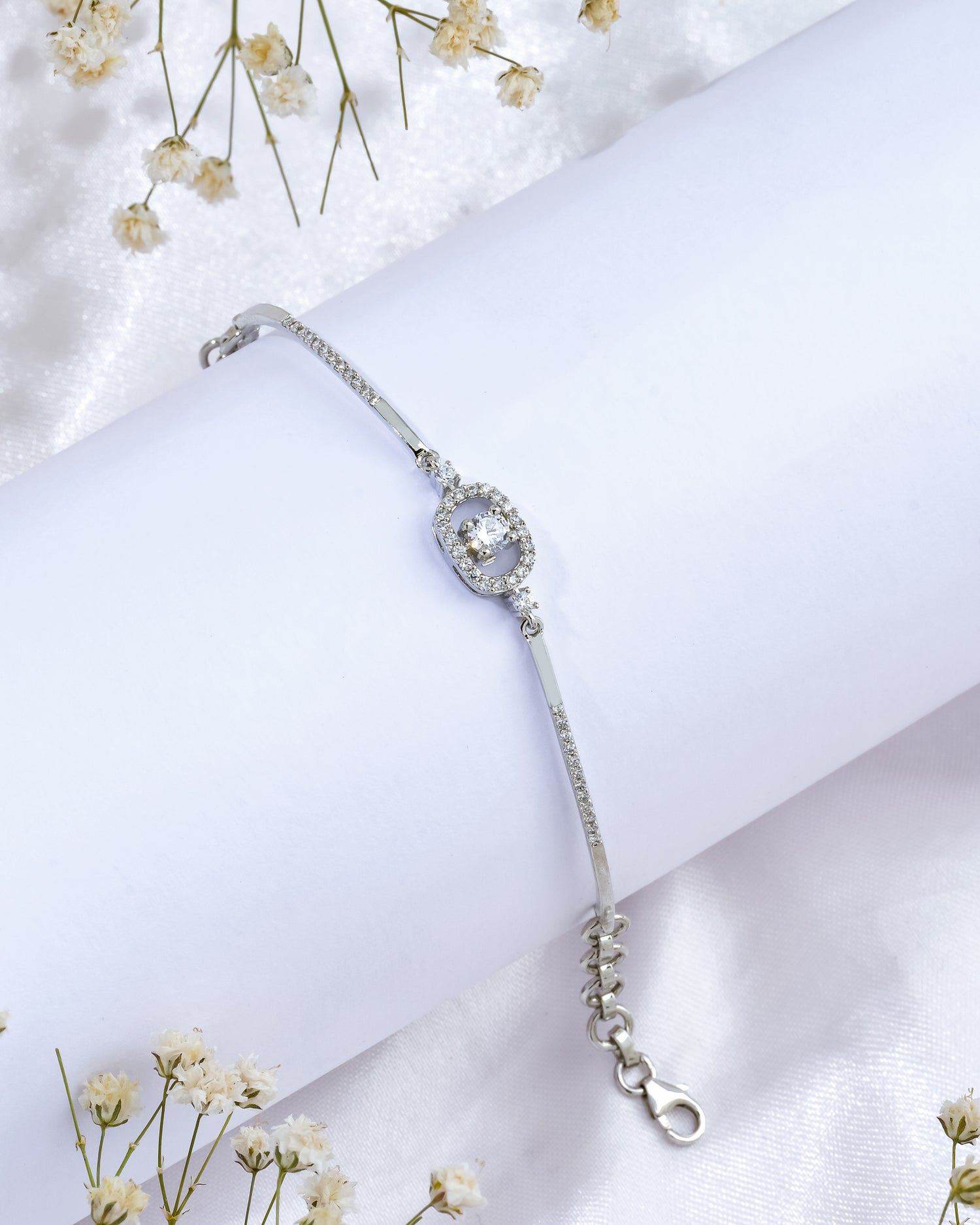 Center Shine Silver Bracelet