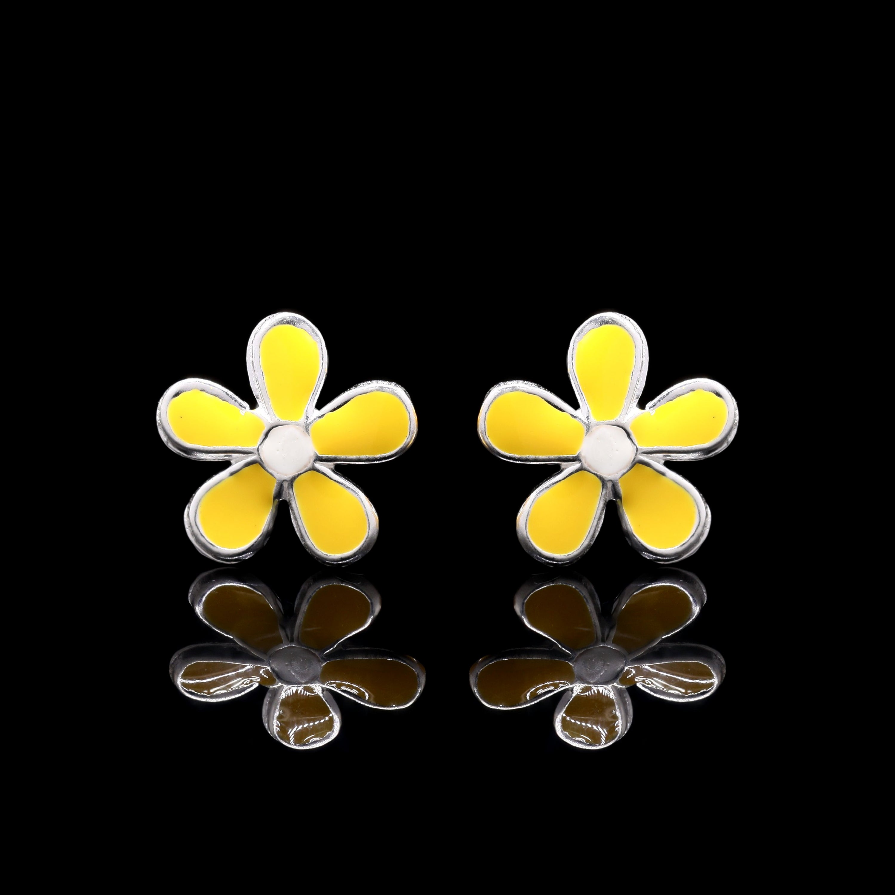 Sunshine Daisy Silver Studs