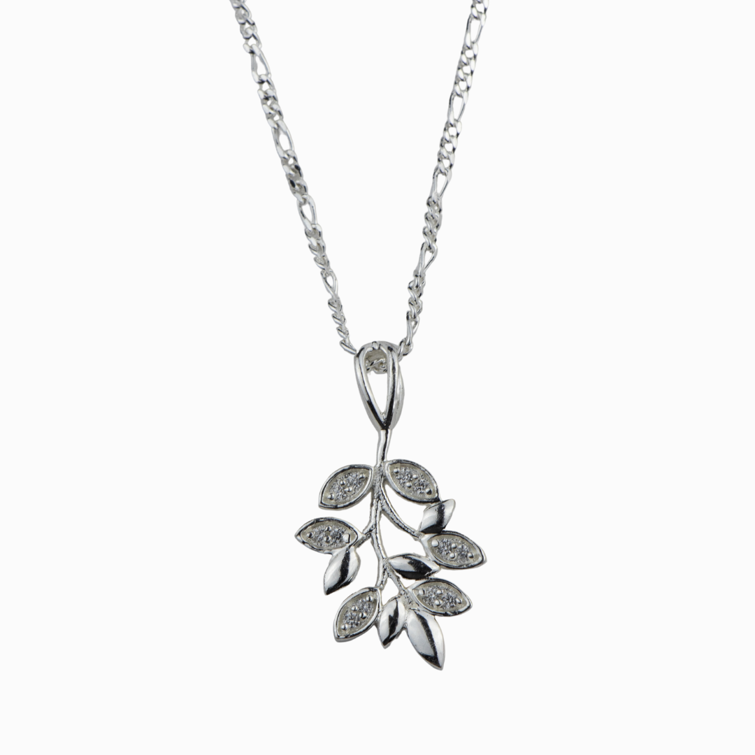 Twinkling Leaves Silver Pendant