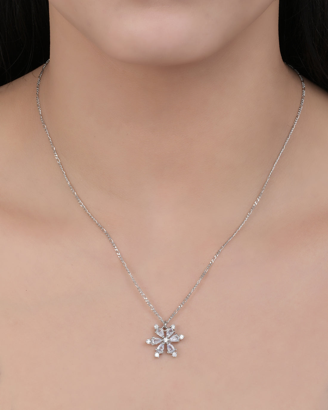 Twinkling Snowflake Silver Pendant