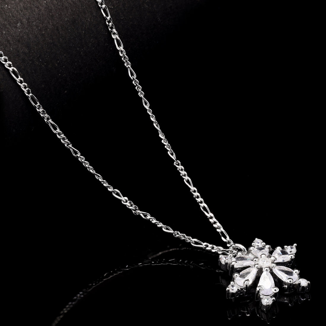 Twinkling Snowflake Silver Pendant