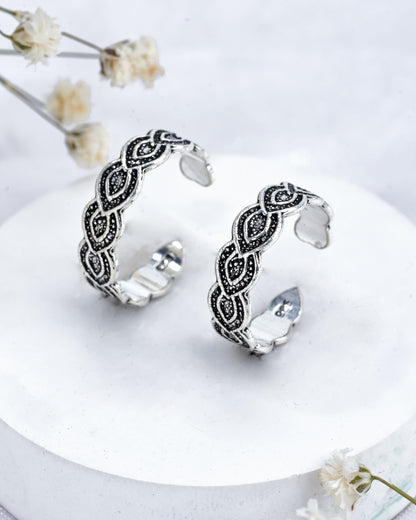 Loop Swirl Toe Rings