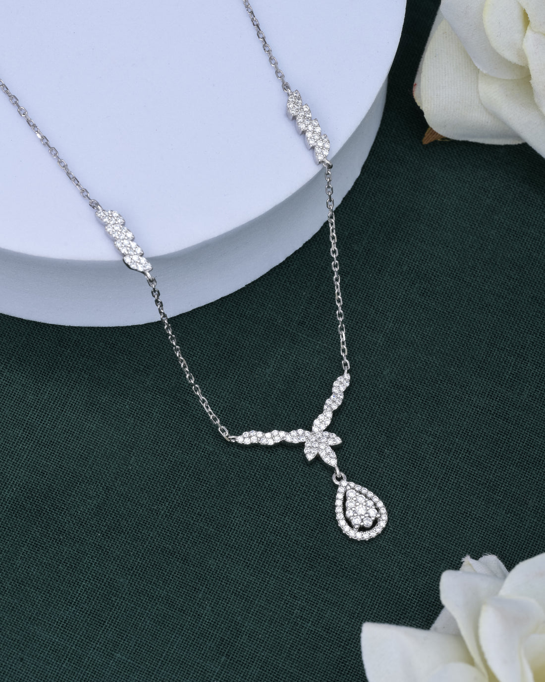 Silver Leaf Dewdrop Pendant