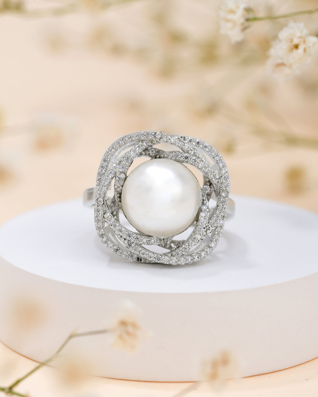 Labyrinth Pearl Silver Ring