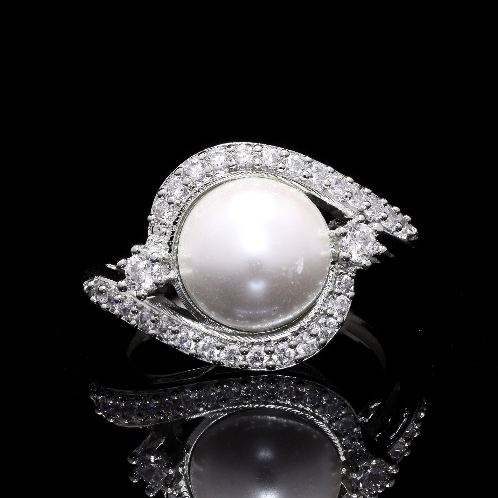 Pearl Swirl Silver Ring